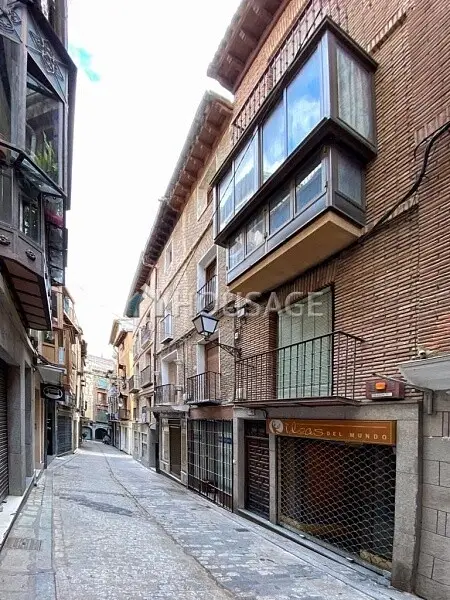 Casa en venta en el Casco Histórico de Toledo ideal para inversores