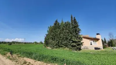 Casa en Venta en Binefar 6 habitaciones 13000m2