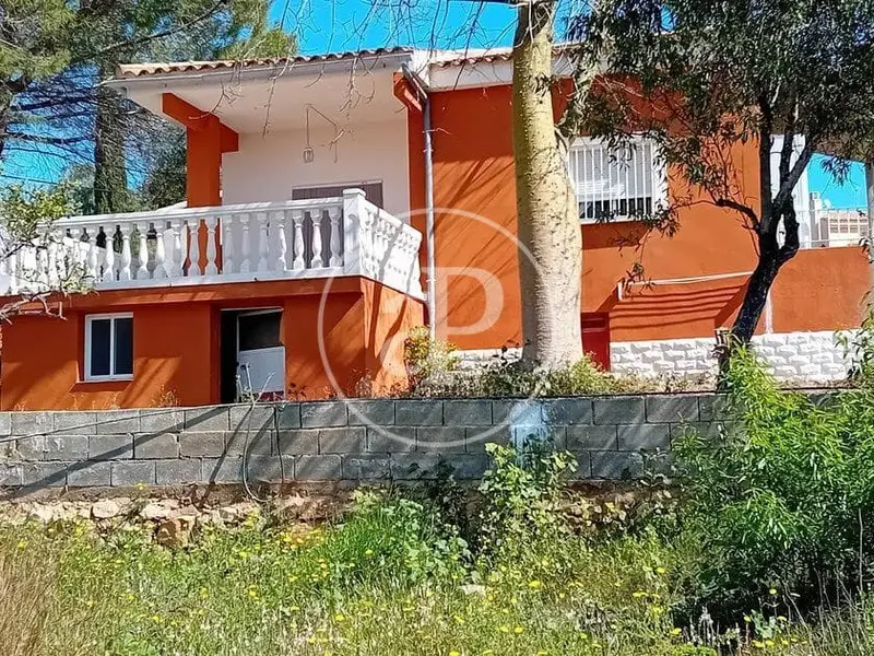 Chalet en Venta Montserrat Valencia 4 Dormitorios Jardin