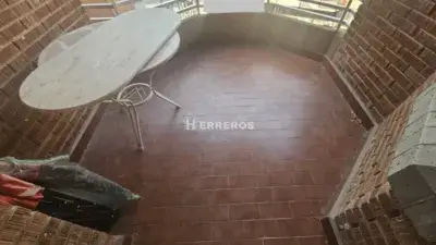 Piso en venta en Avenida de Gonzalo de Berceo