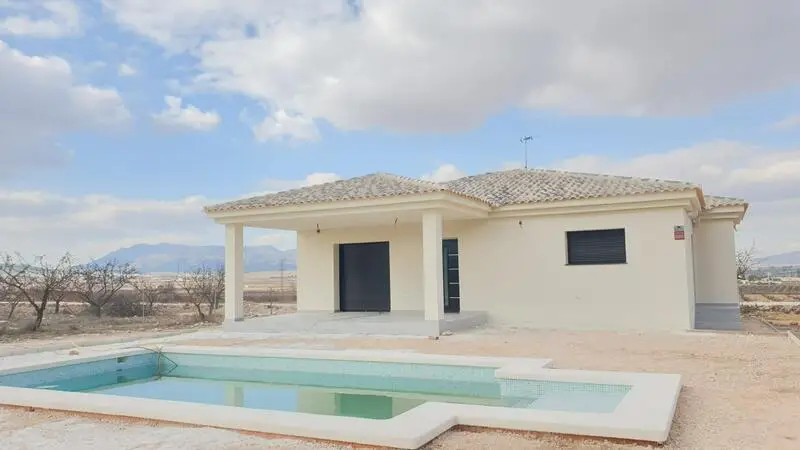 Villa 3 Dormitorios Pinoso Alicante Nueva Construccion