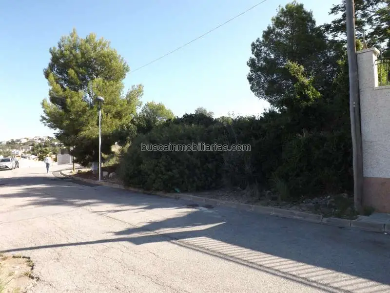 Parcela Rústica en Venta Calafell con Vistas al Mar y Montaña