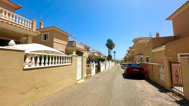 Adosado 6 Cuartos Orihuela Costa Los Altos