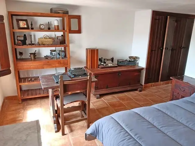 Finca Rustica con 3 Apartamentos y 8 Boxes para Caballos en Aguilas Murcia