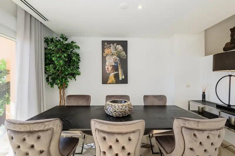 Apartamento 2 Dormitorios Nueva Andalucia Alquiler