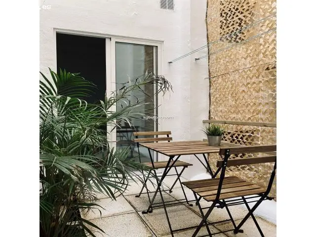 Atico Reformado en Alicante Centro 85m2 2Dormitorios 2Banios Patio Interior