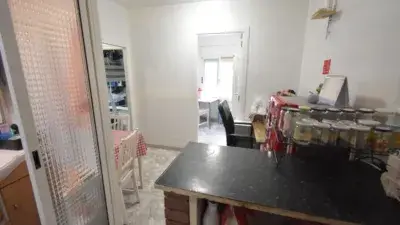 Piso en venta 2 habitaciones cerca de Passatge d'Irlanda