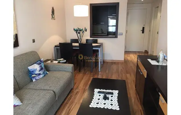 Apartamento en Benalmádena Costa con Vistas al Mar