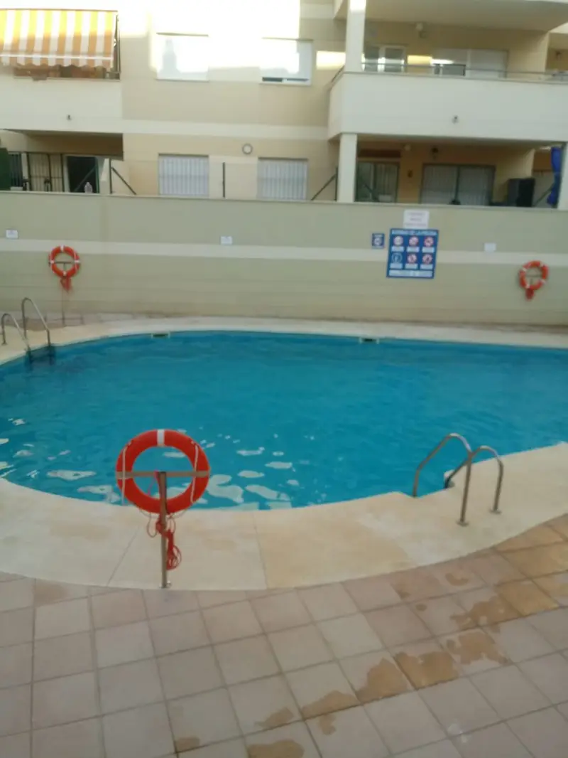 Apartamento en Torrox Pueblo con Trastero y Garaje
