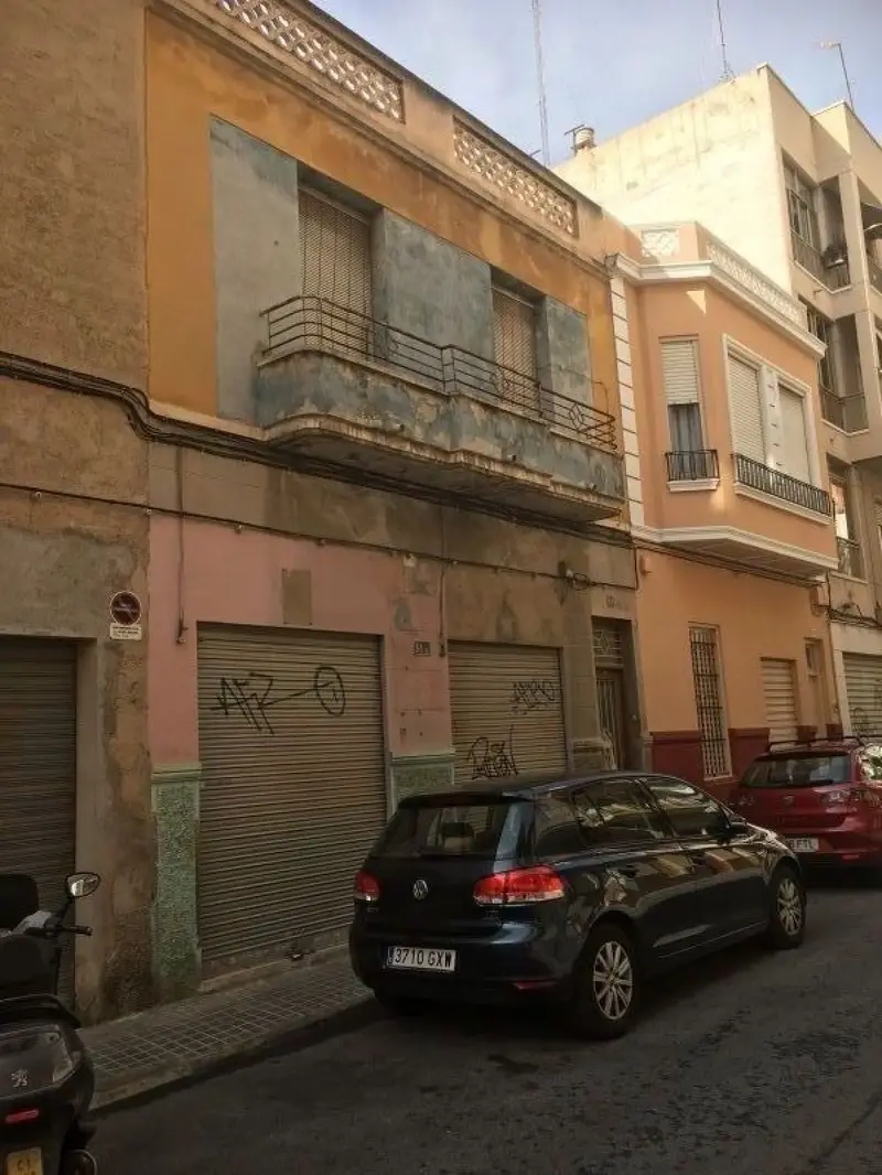 Venta Piso con patio en Corazón de Jesús Elche