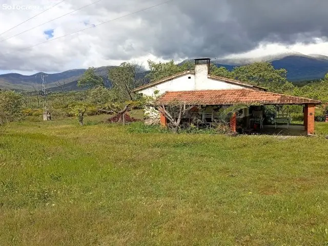 Finca Rustica en Villanueva de la Vera con Piscina y Bodega