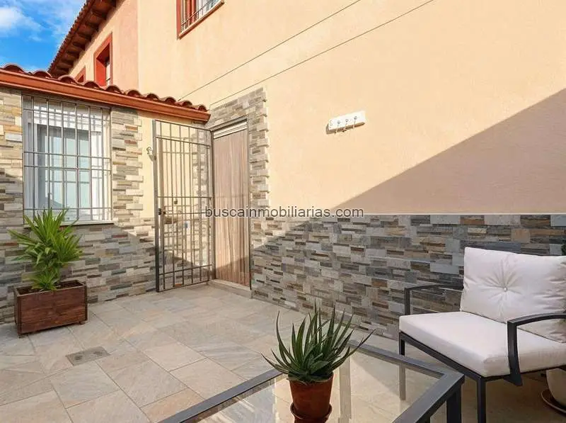 Chalet adosado en Los Yébenes para familias