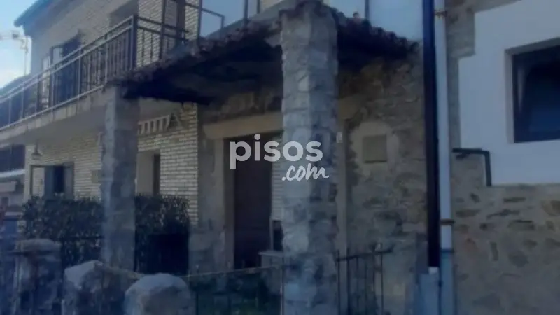 Casa en Beranga con Tejado Nuevo y Jardin