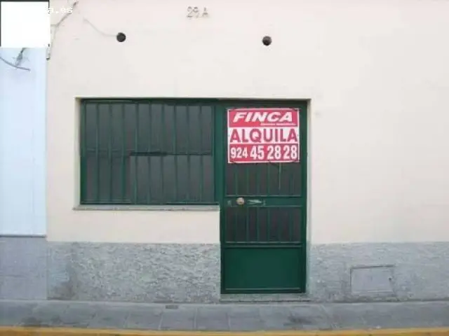 Local Comercial en Montijo cerca de Mercadona
