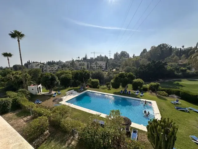 Adosado de 3 Dormitorios en venta Benahavis, España