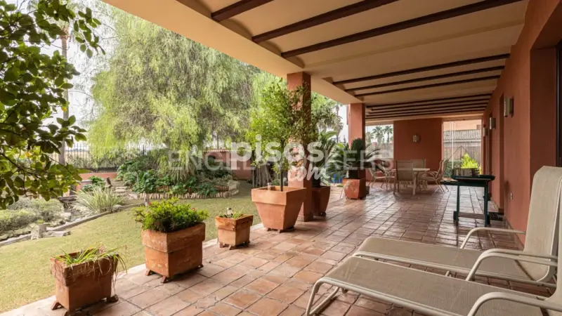 Casa en venta en Entrenúcleos