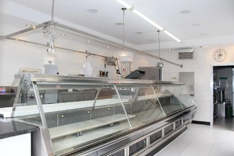 Venta Local Comercial Amueblado Irún Anaka