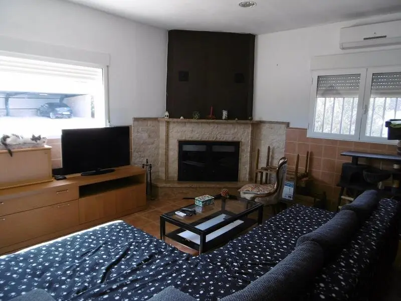 Villa en Venta Yecla 3 Dormitorios Piscina 5000m2