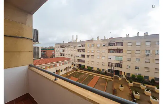 Alquiler Apartamento 3 Dormitorios Granada 3-24 Meses