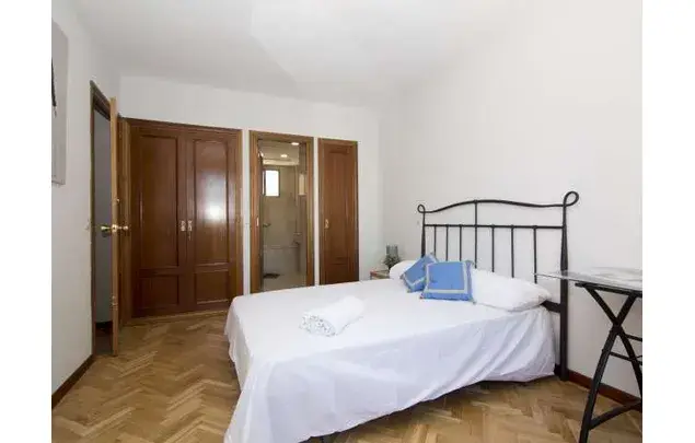 Alquiler Habitaciones Amuebladas Madrid 130m² Piscina