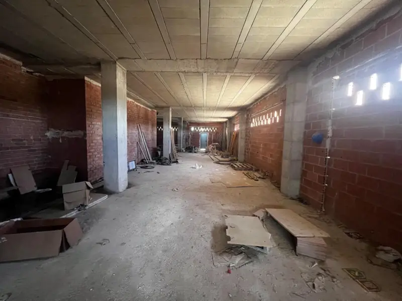 Local Comercial 615m2 Elche  Campo de Futbol