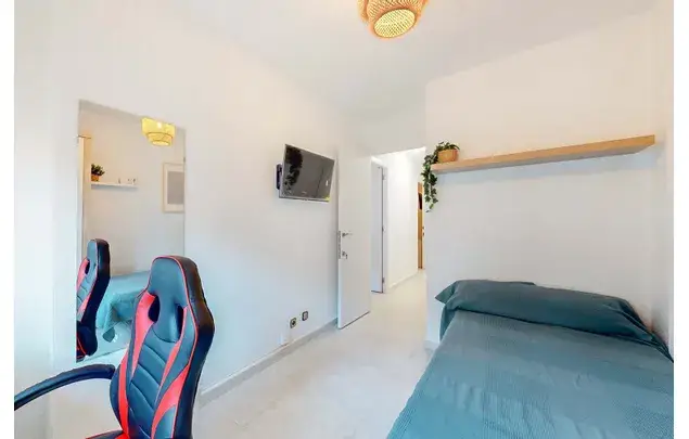 Habitaci
ón 135m
² Reus Alquiler 6-12 Meses