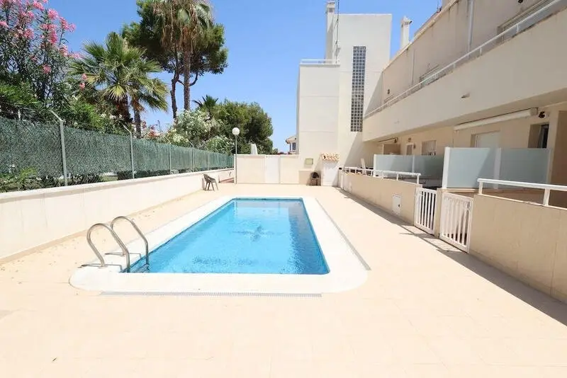 Dúplex 3 Dormitorios Villamartín Orihuela Costa