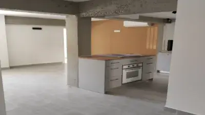 Piso Reformado 90m2 3 Dormitorios Calle Trece Rosas