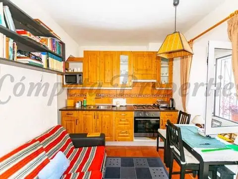 Casa-Villa de 2 Dormitorios en venta Competa, España