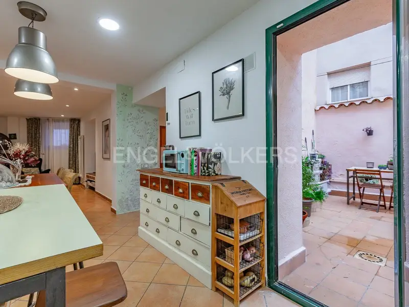 Casa en venta Olesa de Montserrat 4 habitaciones 3 baños