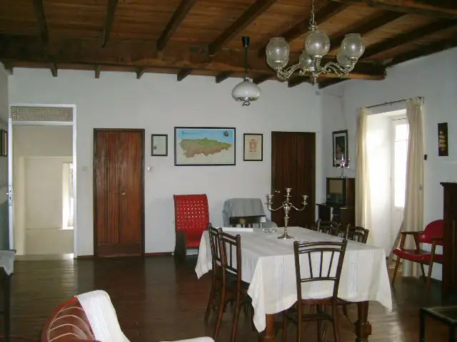 Casa 4 habitaciones Villayón con finca y hórreo