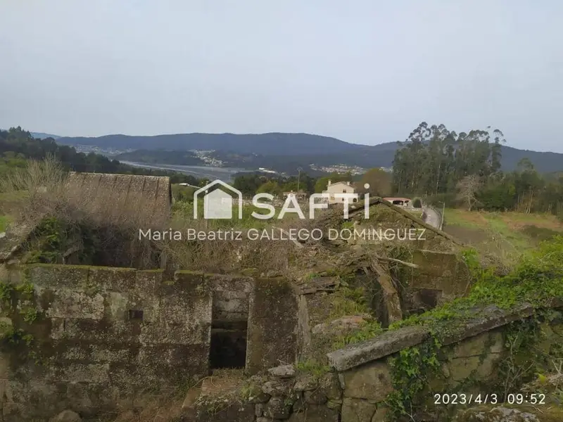 Finca Rustica en Pontesampaio con Vistas a la Ria