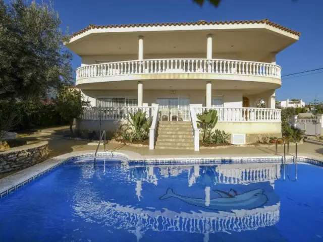 Casa Rural con Piscina - 6 Dormitorios - Alcanar