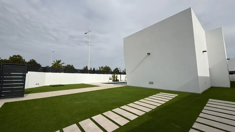 Villa 3 Dormitorios San Miguel Salinas Lujo Mediterráneo