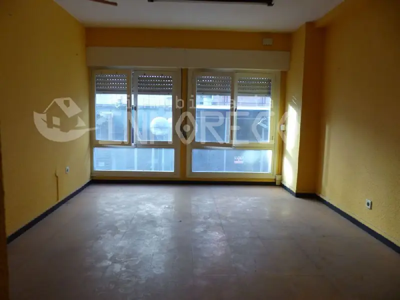 Venta Local Comercial Centro Torrelavega