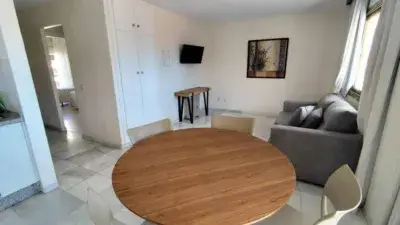 Piso con Terraza y Vistas al Mar en Fuengirola - Ideal Inversores