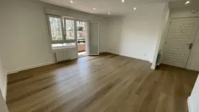 Piso en Alquiler Zarautz Amueblado Reformado 3 Dormitorios 2 Baños