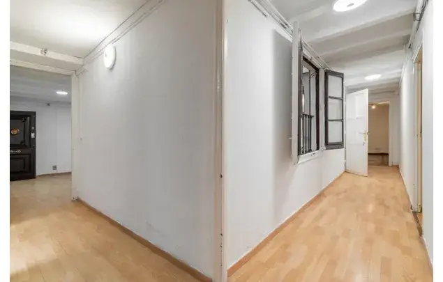 Alquiler Apartamento 4 Dormitorios Barcelona Estudiantes Trabajadores