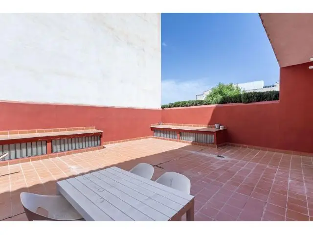 Piso con Terraza Privada en Los Ogíjares