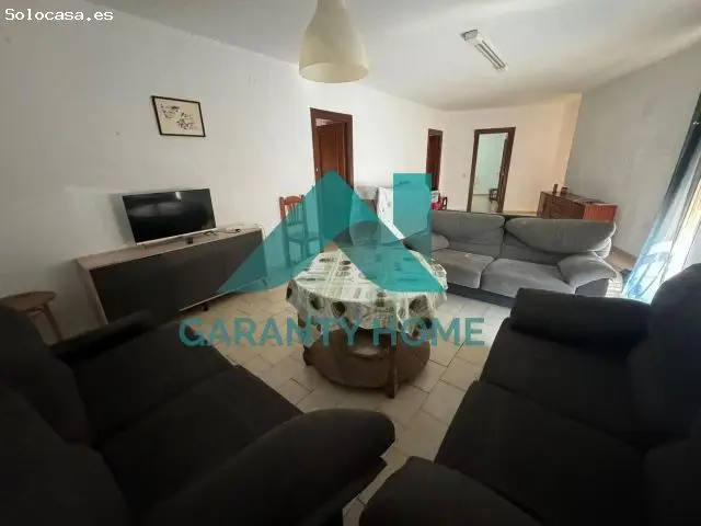 Piso Estudiantes Cáceres Colón 5 Dormitorios 2 Baños 220m2