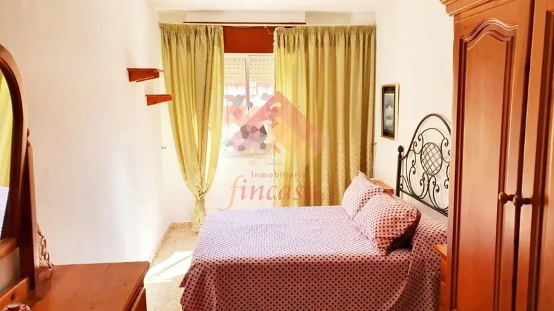 Venta Piso Amueblado con Garaje y Trastero en Centro Ronda