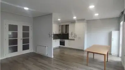 Piso en venta en Plaza de Espa
A