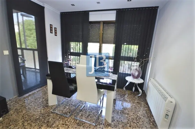 Venta Piso con Trastero y Patio en Xativa
