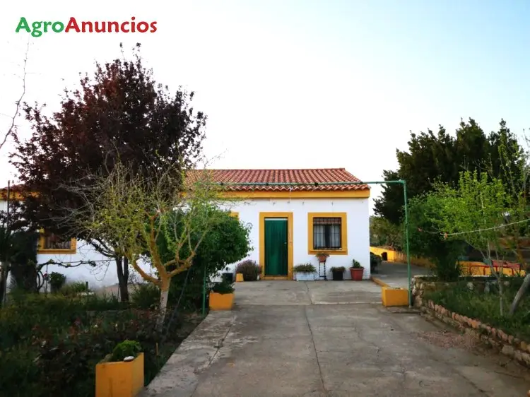 Venta  de Finca con casa de campo en Badajoz