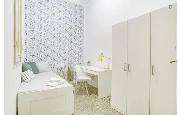 Apartamento 8 Dormitorios Barcelona Estudiantes Profesionales