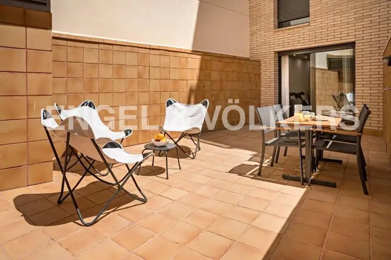 Dúplex en L Hospitalet de Llobregat 3 habitaciones 2 baños Terraza