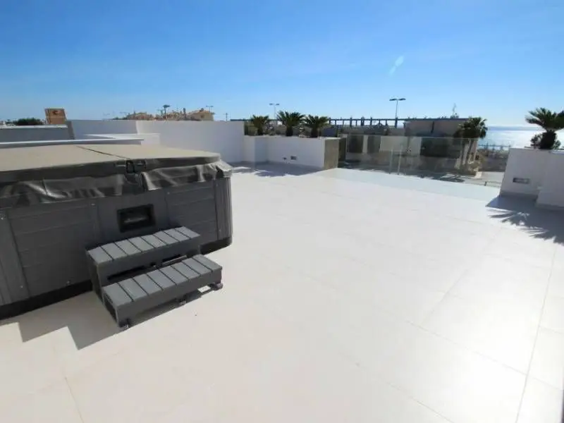 Villa Reformada en Campoamor Orihuela Costa