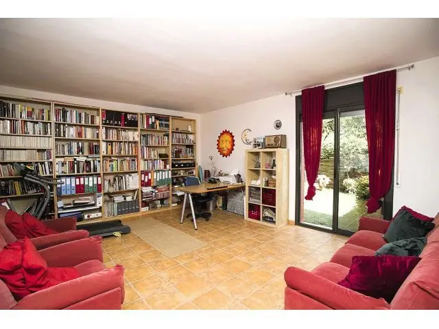 Casa en Cases Pairals Corbera Llobregat 218m2 Jardin Piscina