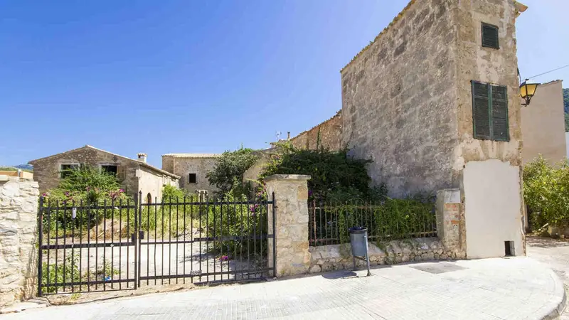 Chalet en venta en Andratx: Proyecto de reconstrucci	ón