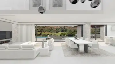Chalet en Venta en Centro con Vistas al Golf